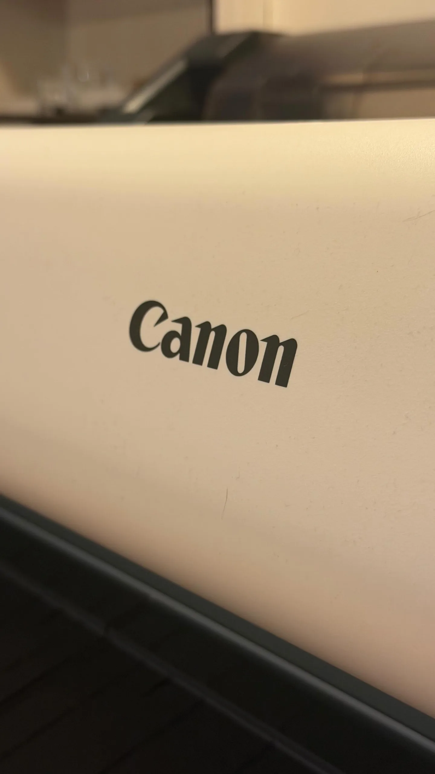 Låt oss presentera vår nya skrivare som finns hos oss i verkstan!🤩

Vi kan nu hjälpa er med ännu fler produkter och större format ⬇️
• Affischer
• Informationsskyltar
• Gatupratare
• Studentplakat
• Bröllops- och eventskyltar
• Menyer & välkomstskyltar
• Ritningar & större utskrifter
• Dekor till butik eller event

Har du en idé eller något du behöver trycka i större format?
Hör av dig så hjälper vi dig! 🙌🏼

#affischer #gatupratare #b2b #storformat #handlaiövik